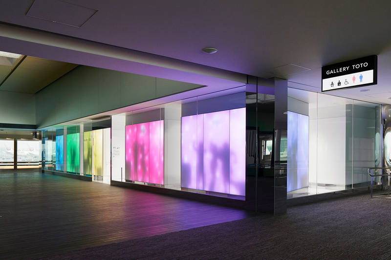 Illustration for article titled This Airport Gallery Shows Off Japan's Freakin' Fantastic Hi-Tech Toilets